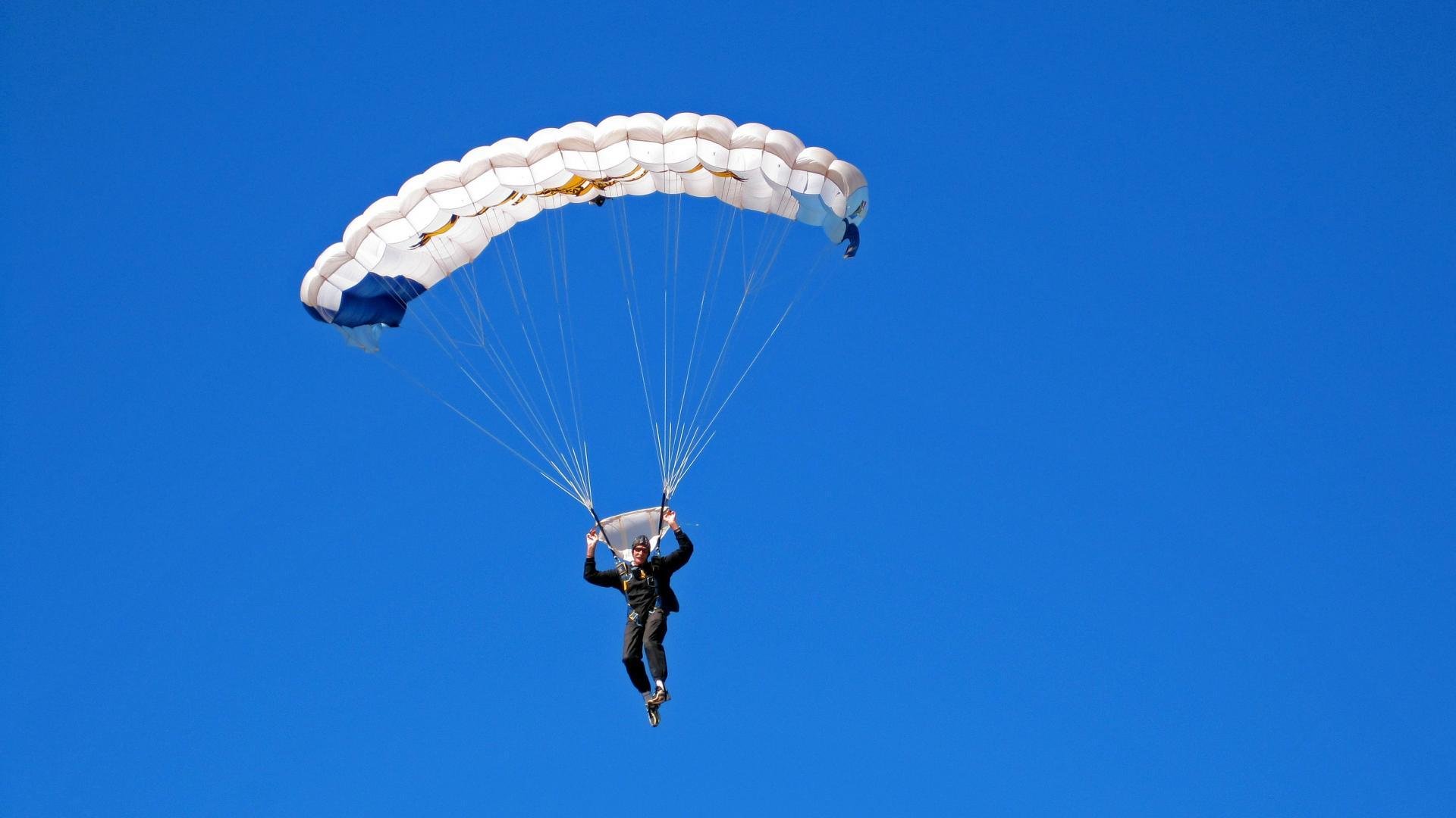 特色足球产业园区在全国多地稳步推进,助力产业链升级,足球生产基地